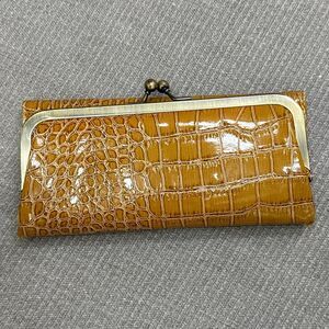 Chic Camel brown faux croc leather wallet, glam gold mini clutch event bag
